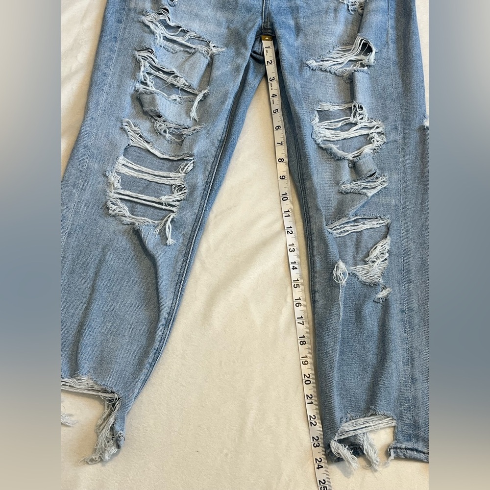 American Eagle Stretch Women’s Distressed Light Blue Mom Jeans Size 6 Short - Picture 7 of 14